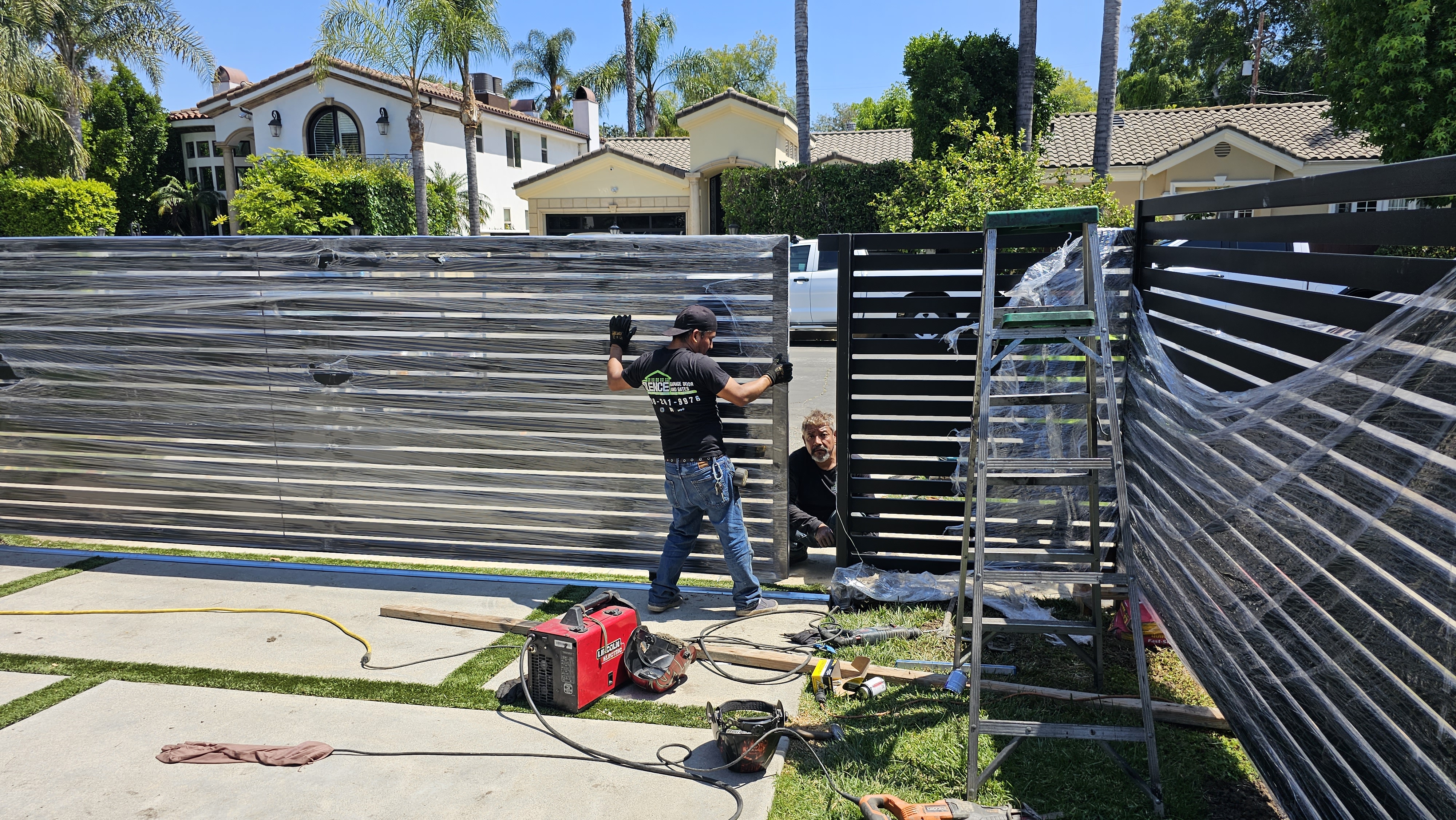 Driveway gate installation Los Angeles