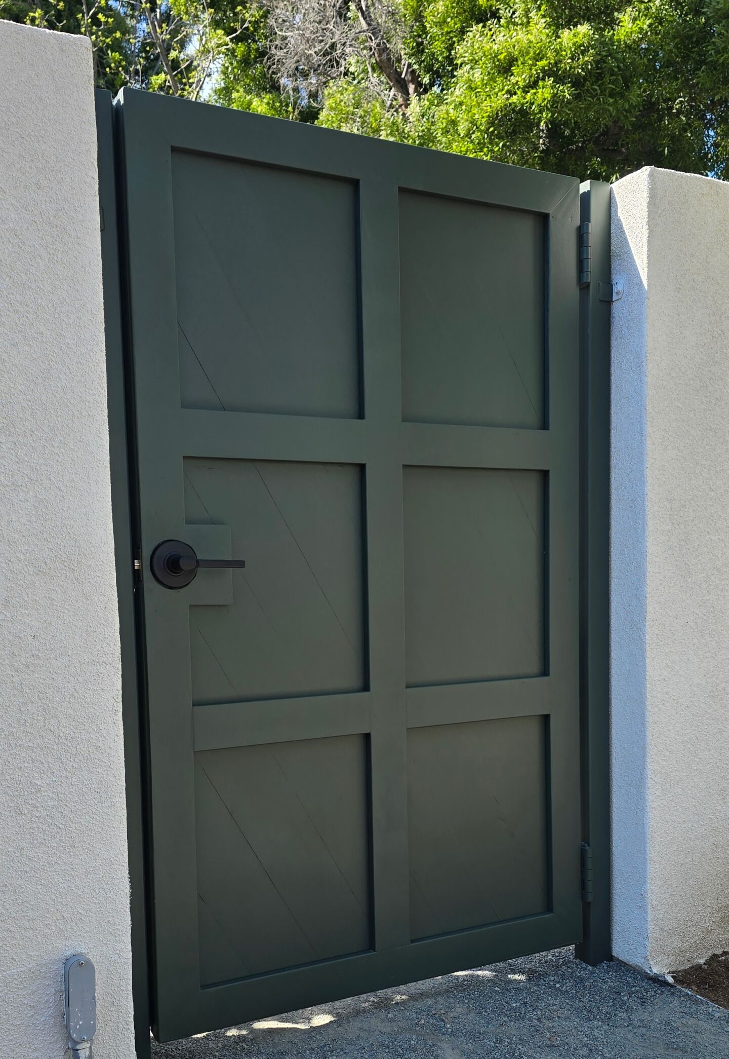 Painted wood pedestrian gate. Pasadena.