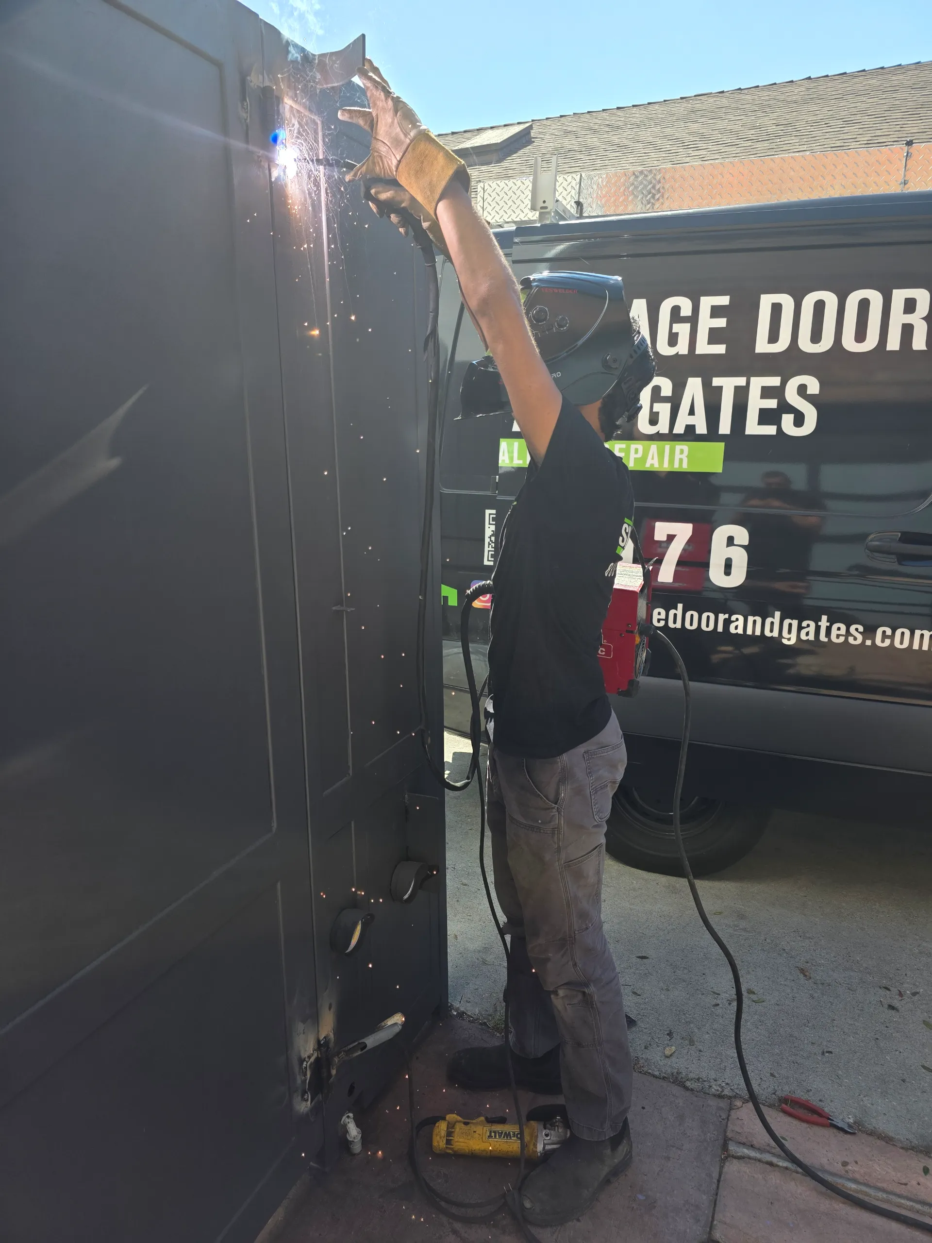 Swing gate repair by Silence