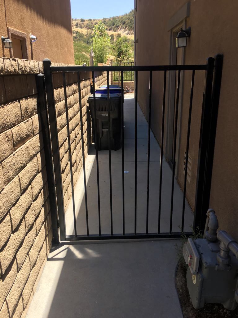 how-to-find-the-best-electric-gate-repair-near-me-silence-garage-door